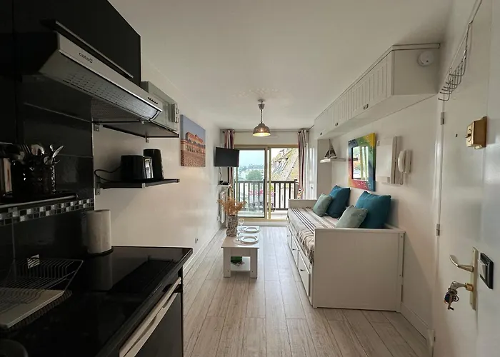 Le Trouvillais Proche Du Centre Et De La Gare Lejlighed